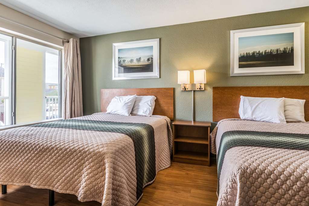 Hometowne Studios By Red Roof Salem, Or Pokoj fotografie