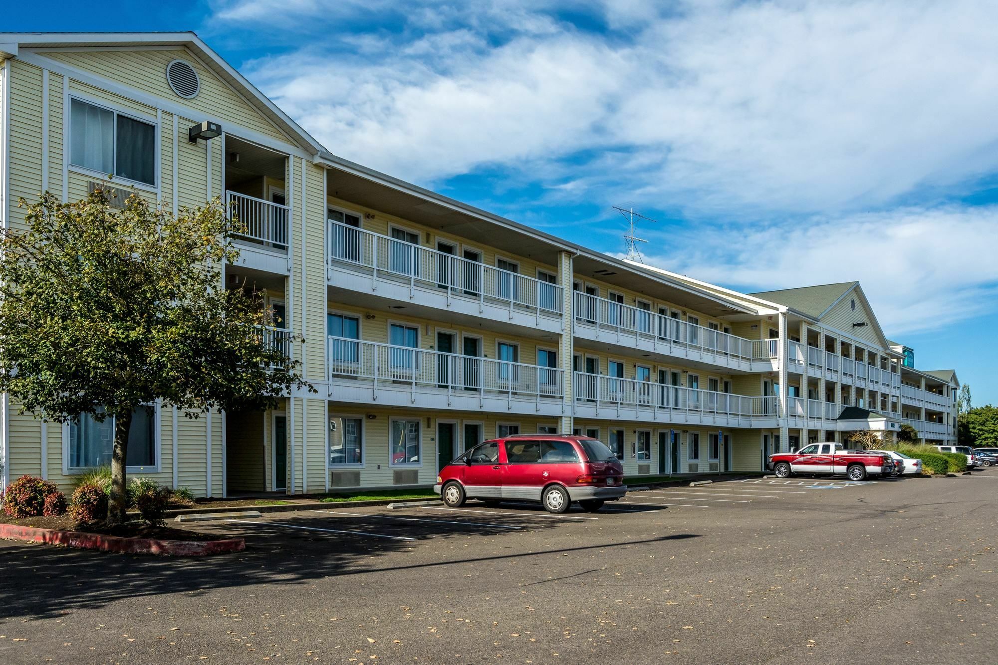 Hometowne Studios By Red Roof Salem, Or Exteriér fotografie